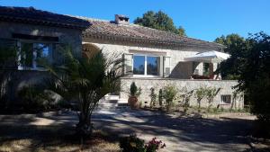 Maisons d'hotes Aux charmes de grasse : photos des chambres