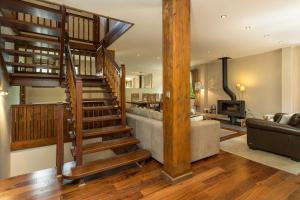 Villa Loppe - Chamonix Mountain Four-Bedroom Hidden Gem
