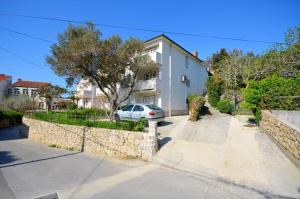 3 star Апартамент Apartment Doris Banjol Хърватска