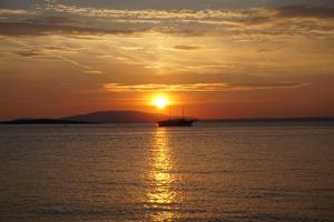 Apartments Ivan Sea View in Peaceful Lun