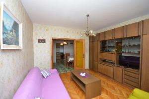 Apartment Frane