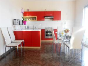 Two-Bedroom Holiday Home room in House Jopa