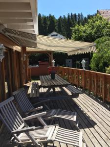 Chalets Le Chalet du Pont des Fees - Sauna & SPA : photos des chambres