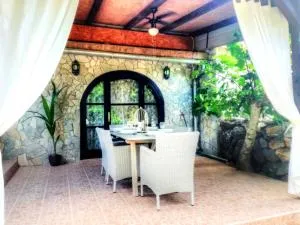 Holiday House Little Precious by El-Pi Tours - 斯维蒂安东