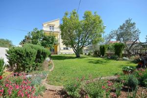 Apartments Sweet Escape