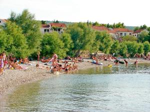 Apartments Dvornik