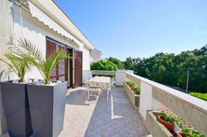 Two-Bedroom Apartment with Terrace room in Apartments Ante