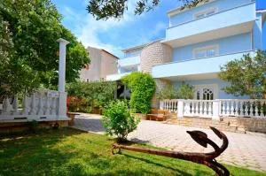 Apartments Milan - 拉卡尔