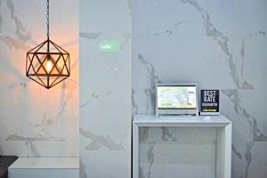 whiz hotel falatehan jakarta