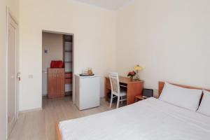 Superior Queen Room with Two Queen Beds room in Asiya