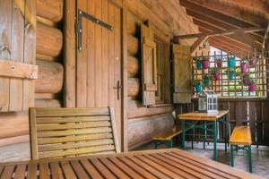 DOMKI POD JARZĘBINĄ