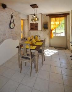 B&B / Chambres d'hotes Chez Fins Bois : photos des chambres