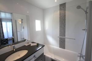 Val Baussenc, The Originals Relais