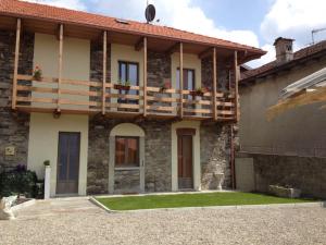 Ferienhaus Rustico Armeno Italien