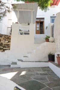 Aris & Maria Houses Sifnos Greece