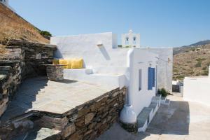 Aris & Maria Houses Sifnos Greece