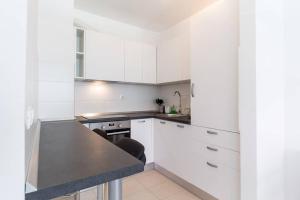 Flexible SelfCheckIns 9 - Zagreb - Garage - Electric vehicle ccharger - Loggia - New - Apartments Repinc 9