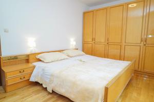 Holiday house between the sea and lakes