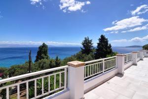 Veroniki Penthouse Deluxe Apartment Corfu Greece