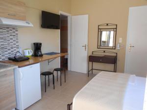 Zephyros Rooms And Apartments Lefkada Greece