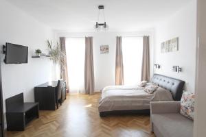 Central Parc Studios