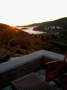 Hillside Kolona View Villa Kythnos Greece