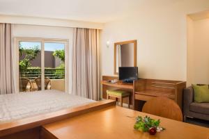 Junior Suite with Garden View