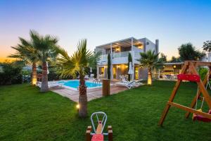 Aria Villas - Private Pool, Playground, Ping Pong & Close to Beach, By ThinkVilla