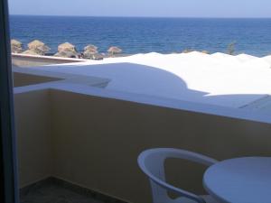 Tarelis Apartments & Studios Santorini Greece