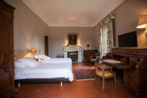 B&B / Chambres d'hotes Chateau de Bournet : Chambre Lits Jumeaux - Vue sur Jardin