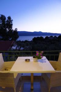 Ampoulos Rooms & Apartments Lesvos Greece