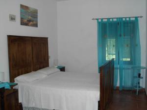 Double Room with Private External Toilet  room in Agriturismo Cà Rossano