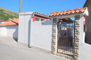 Guesthouse Donko 1 & 2