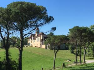 Pension Château de Baylac Bugnein Frankreich