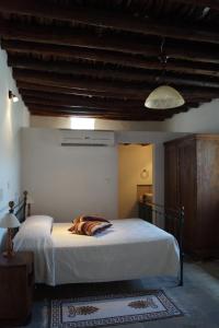 Makrinari Tis Pano Geitonias