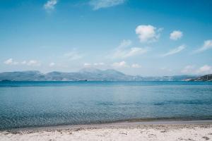 Papikinou Bay Suites