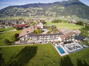 4 star hotel Wohlf&uuml;hlhotel Schiestl F&uuml;gen Austria