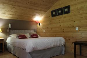 Hotels Hotel Restaurant U'Fredy : Chambre Double avec Balcon