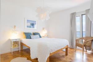 Pina I by An Island Apart