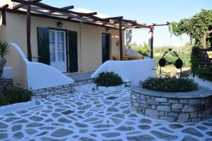 Tzane Apartments Paros Greece