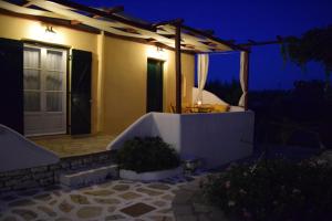 Tzane Apartments Paros Greece