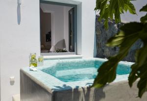 King Suite with Spa Bath