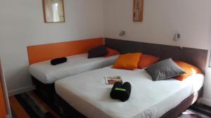 Hotels Kyriad Direct Saintes : Chambre Quadruple