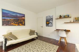 Carcavelos Beach Apartment