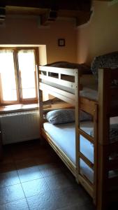Posto Letto in Dormitorio Misto con 6 Letti