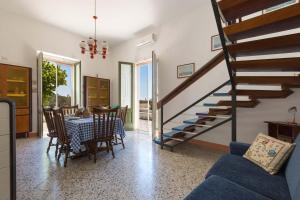 Villa dei Primi by BarbarHouse