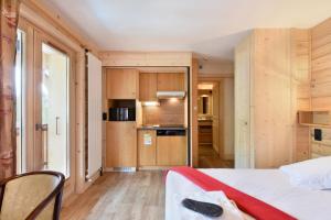 Hotels Loc'Hotel Alpen Sports : photos des chambres