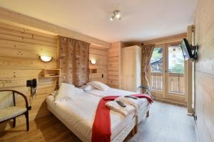 Hotels Loc'Hotel Alpen Sports : photos des chambres