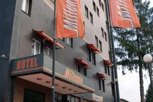 Millennia Ruse - 斯维什托夫