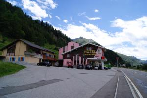 3 hvězdičkový hotel Hotel Restaurant du Crêt Bourg-Saint-Pierre Švýcarsko